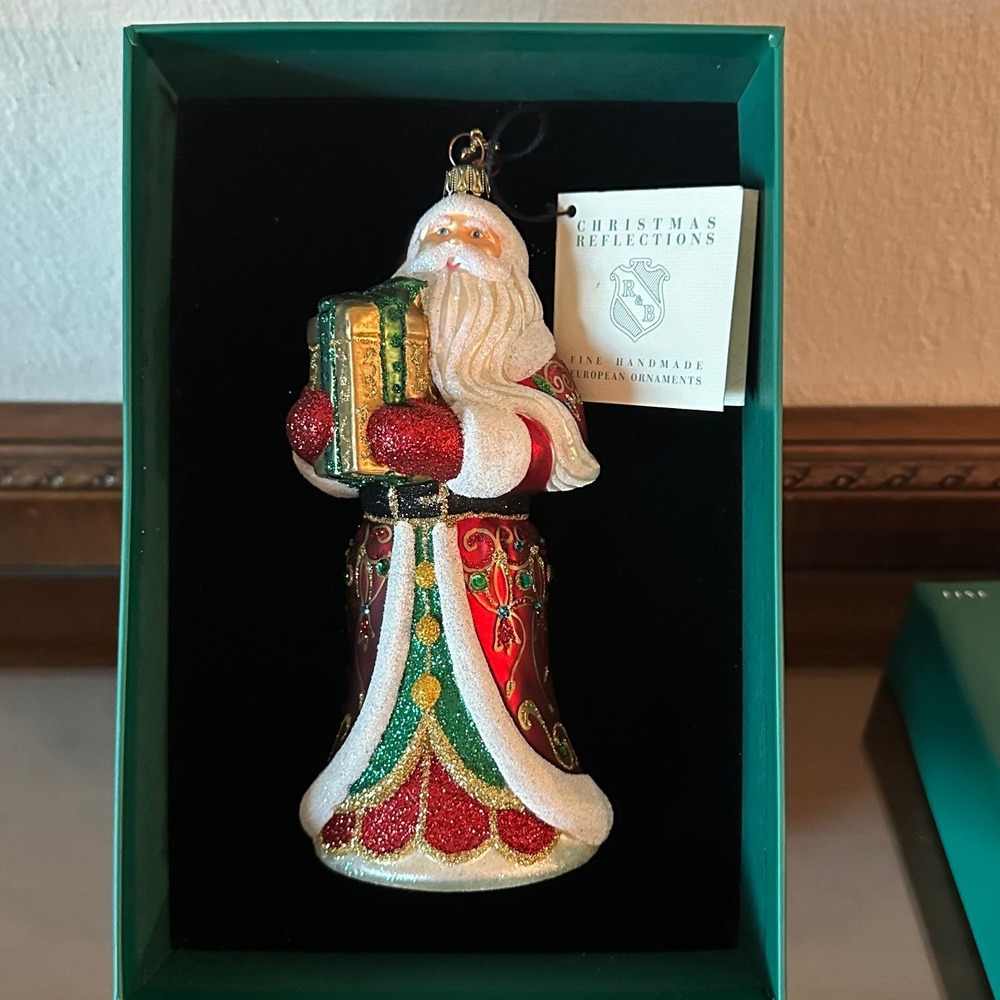Reed & Barton Christmas Reflections Santa with Gift Glass Ornament C2455 New Box